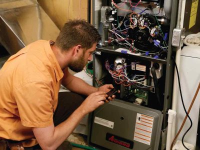 technician-calibrating-furnace